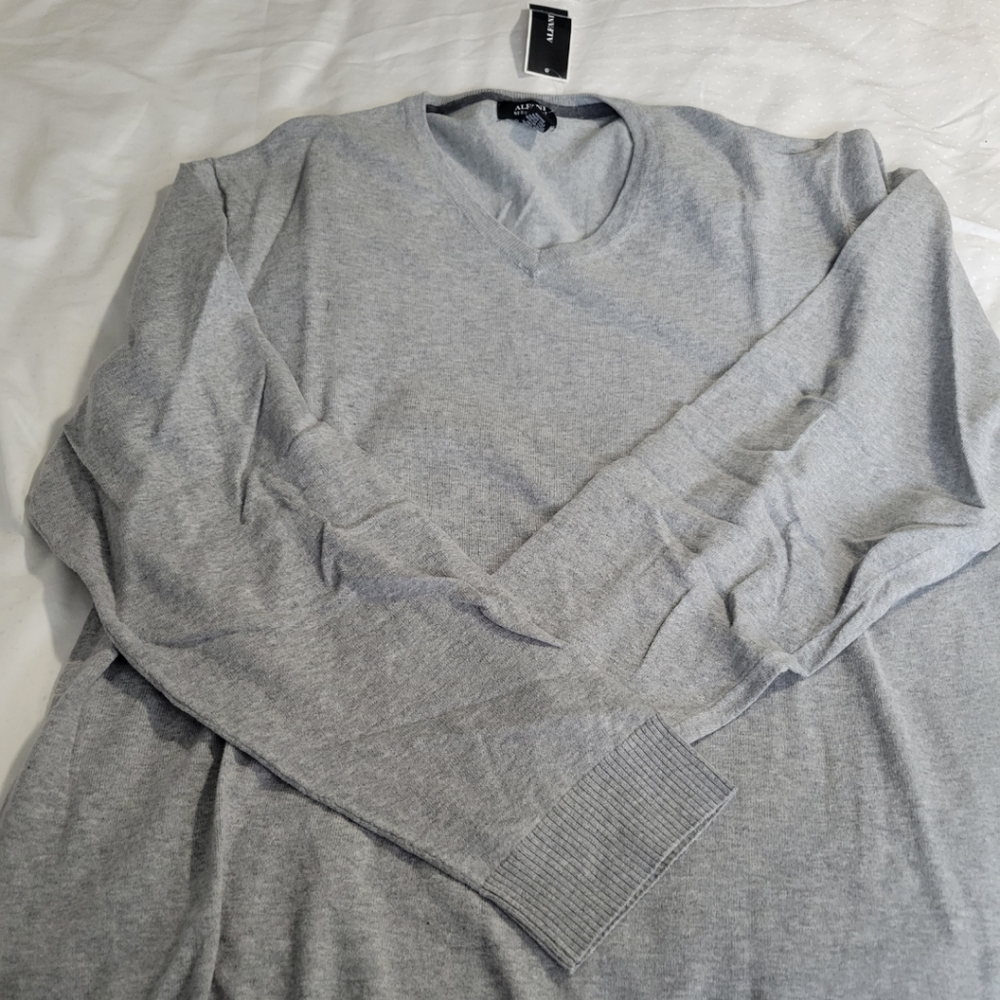 Mens v neck sweater
